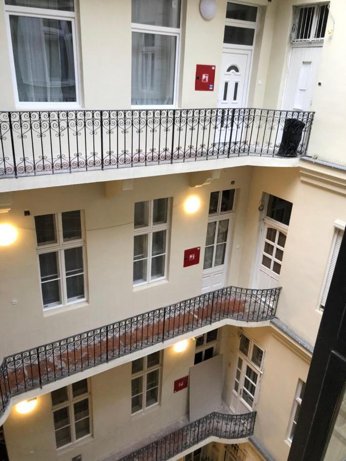 Pau18 Apartments Boedapest Buitenkant foto